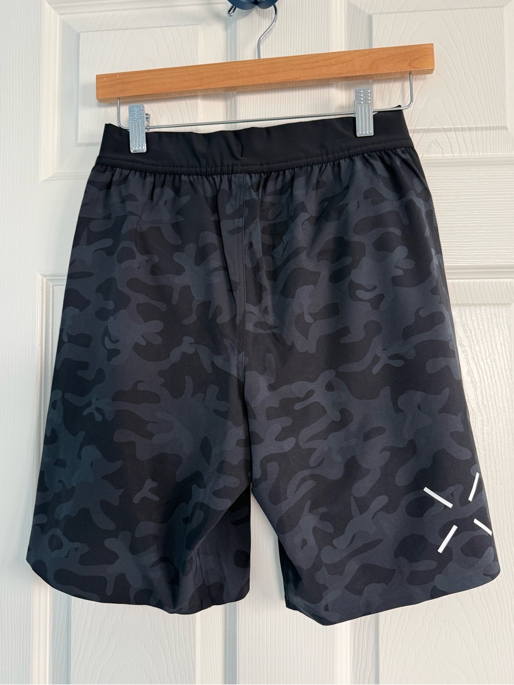 Ten Thousand Interval Shorts Camo Lined 9” Extra Small XS NEW - Picture 2 of 5